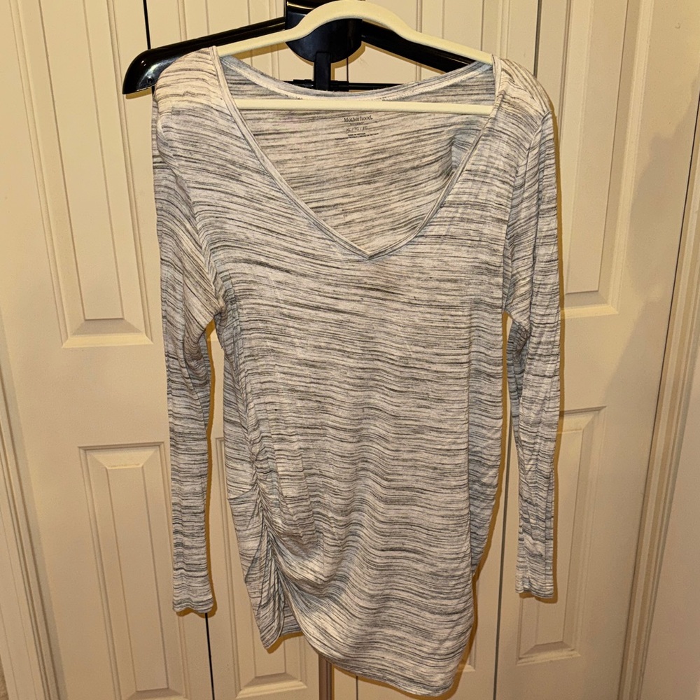 Motherhood Maternity Gray Long Sleeve Tee